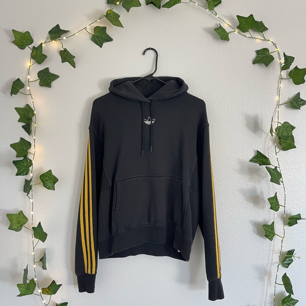 Vintage Adidas black & yellow hoodie